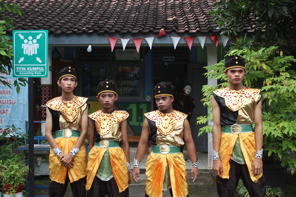 Kegiatan Tari - SLB PGRI Sumbersari