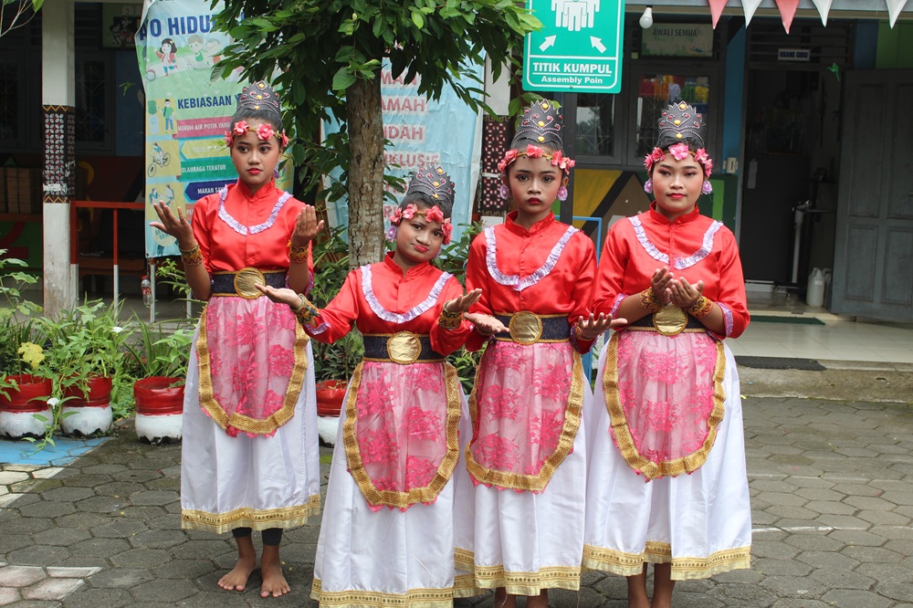 Kegiatan Tari 1